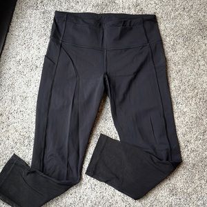 Black lululemon cropped yoga pants